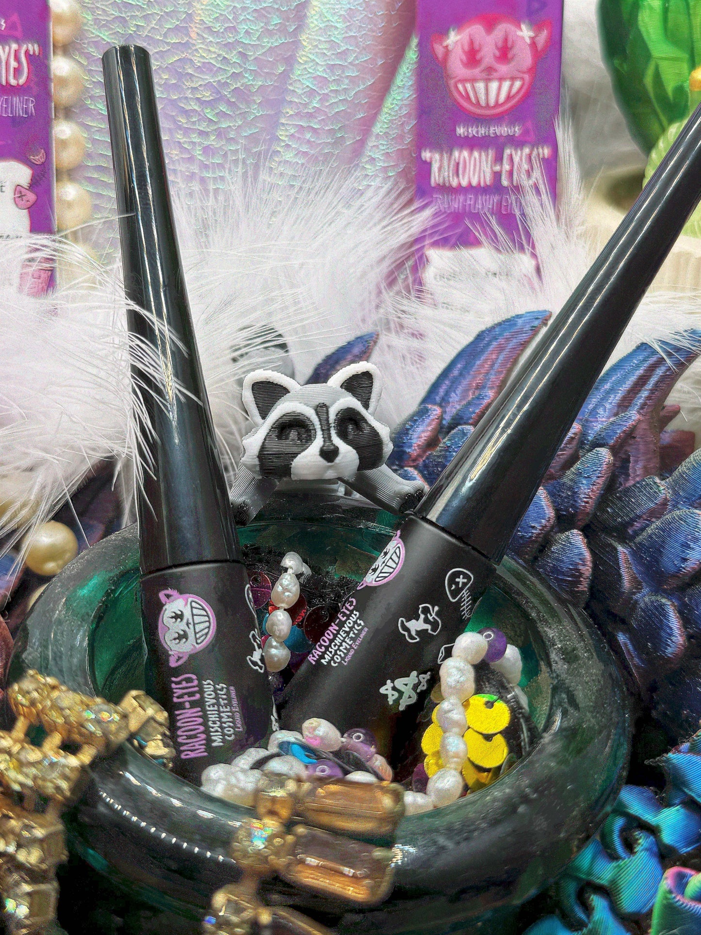 Racoon Eyes | Liquid Eyeliner