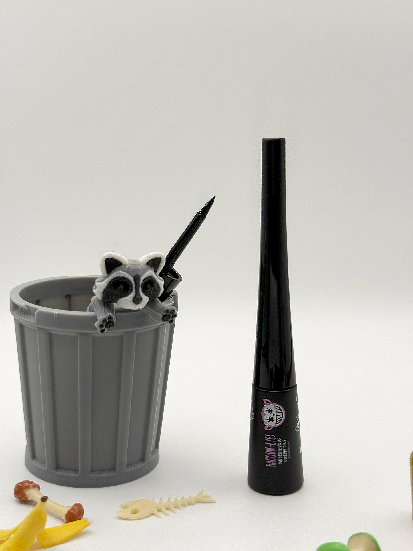 Racoon Eyes | Liquid Eyeliner